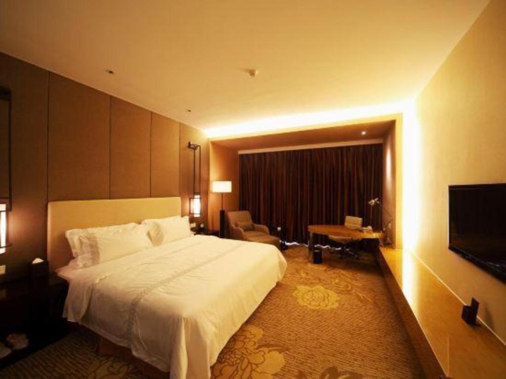 Haiyang Shenglong Jianguo Hotel Hai-yang-hsien Exterior foto