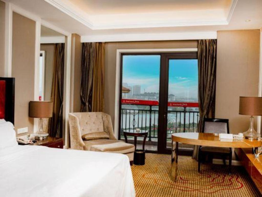 Haiyang Shenglong Jianguo Hotel Hai-yang-hsien Exterior foto