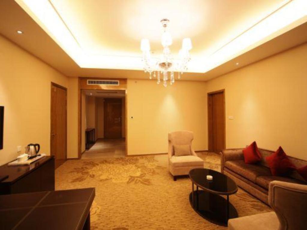 Haiyang Shenglong Jianguo Hotel Hai-yang-hsien Exterior foto